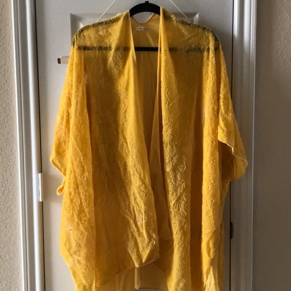 Urban Outfitters Yellow Boho Kimono - Picture 4 of 5